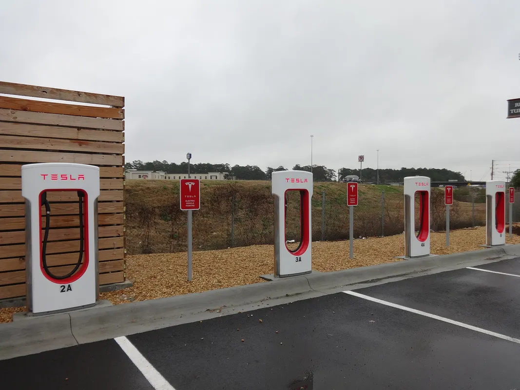 Tesla Supercharger, Tifton, Tift County, Georgia
